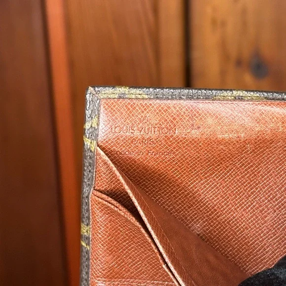 Louis Vuitton Monogram Wallet - Picture 6 of 10